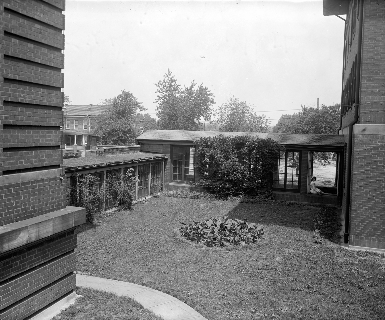 Homeopathic hospital, Washington DC, USA (Photograph: <a href='https://www.loc.gov/pictures/item/2016825465/' target='_blank'>US Library of Congress</a>)