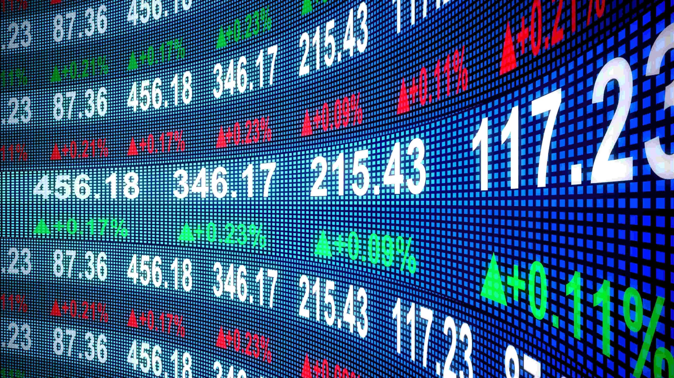 Stock market board (Photograph: Kaptan Ravi Thakkar, <a href='https://commons.wikimedia.org/wiki/File:Stocks-market.jpg' target='_blank'>Wikimedia Commons</a>)