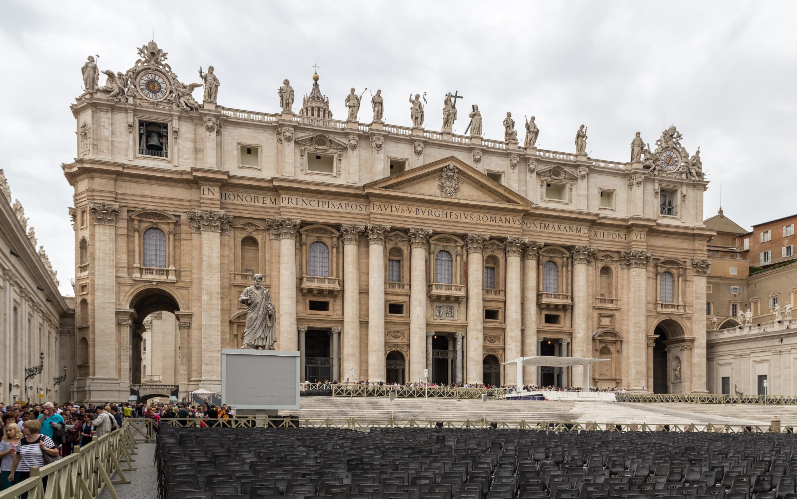 Vaticaanstad, Sint-Pietersbasiliek (Foto: Dietmar Rabich, <a href='https://commons.wikimedia.org/wiki/File:Vatican_City_(VA),_Petersdom_--_2013_--_4352.jpg' target='_blank'>Wikimedia Commons</a>)